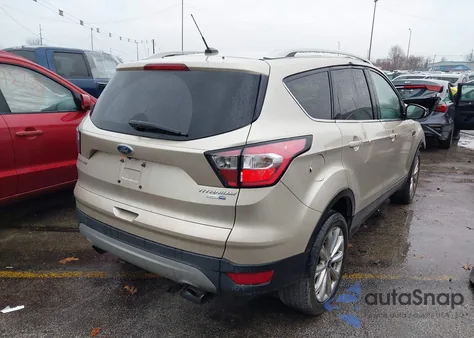 2017 Ford Escape Titanium из США, поврежденный, VIN 1FMCU9JDXHUC46187